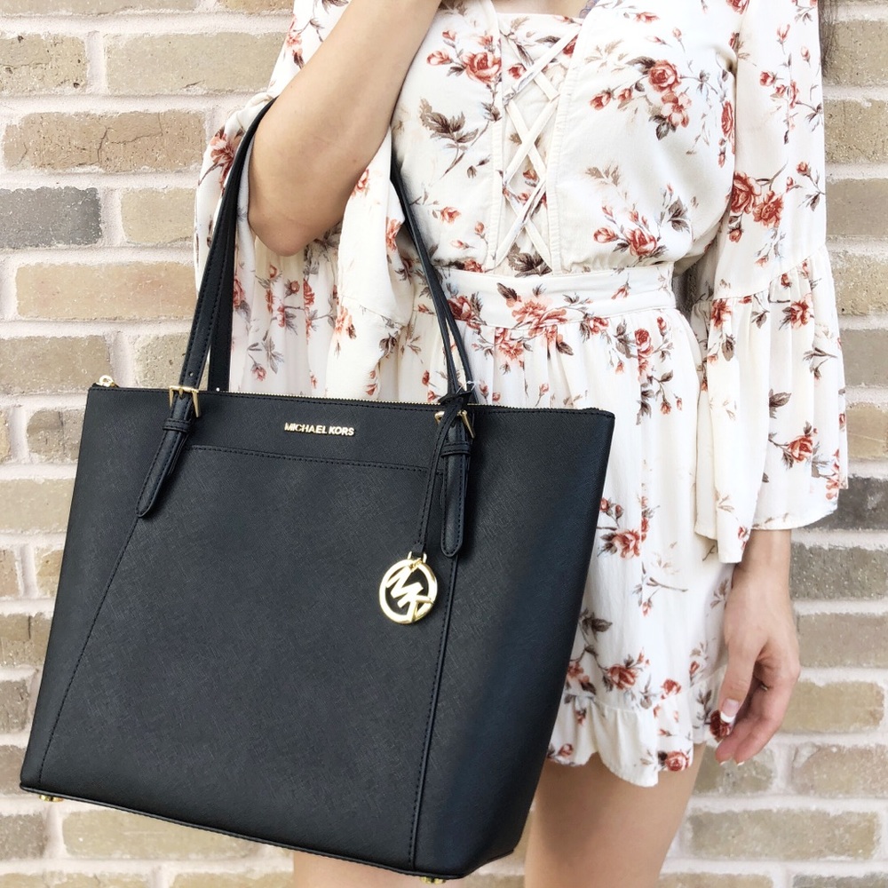 ‼️SALE‼️👜💕-NWT Michael Kors Large Top Zip Tote - Picture 2 of 8